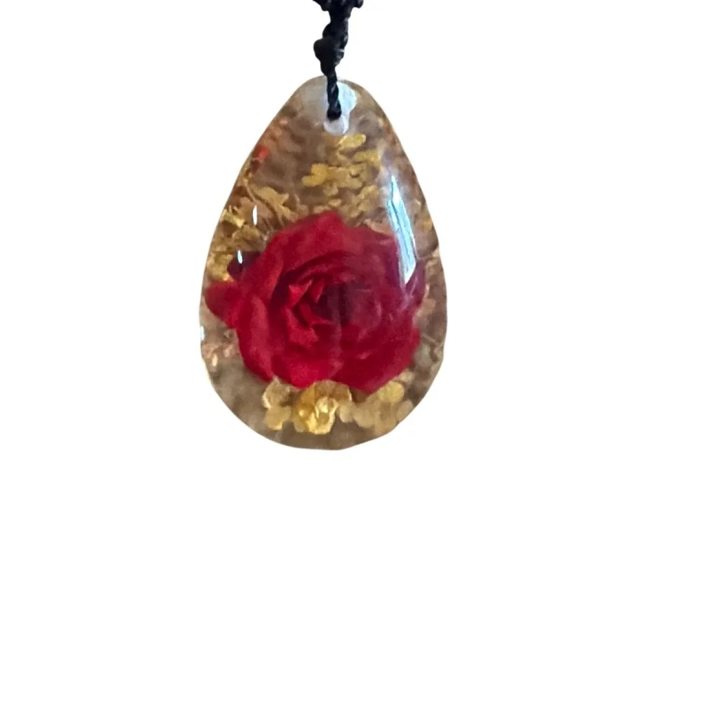 Handmade‎ Resin Red Rose Pressed Flower Teardrop Pendant Boho Romantic Unique